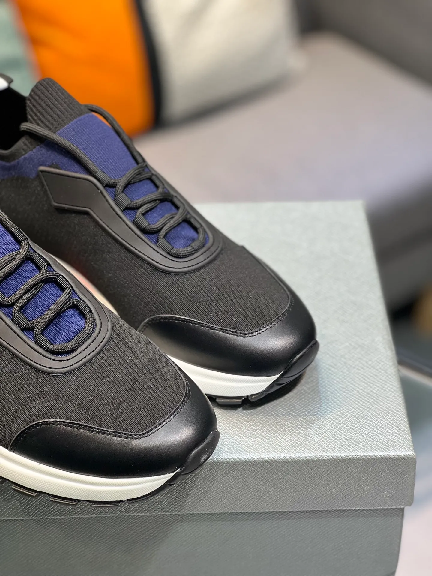 Men's shoes 💰500 PRADA "Prada" casual shoes Regular size: 38-44 (45 can be customized) Product material: Selected cowhide with fly weave material, genuine leather lining, original outsole